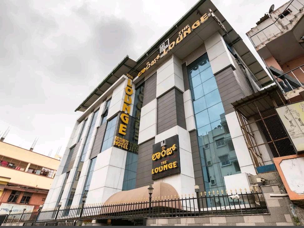The Lounge Business Hotel Bangalore Exterior foto